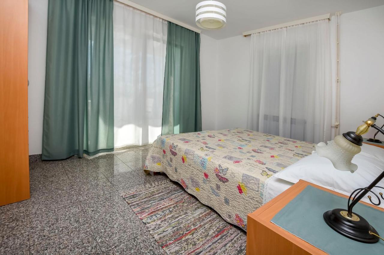 Apartments Dajana Primošten Buitenkant foto
