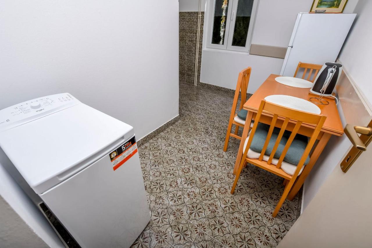 Apartments Dajana Primošten Buitenkant foto