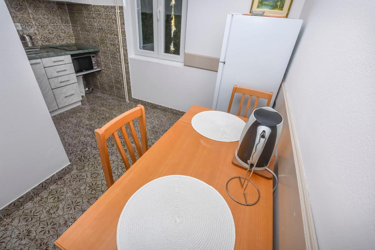 Apartments Dajana Primošten Buitenkant foto