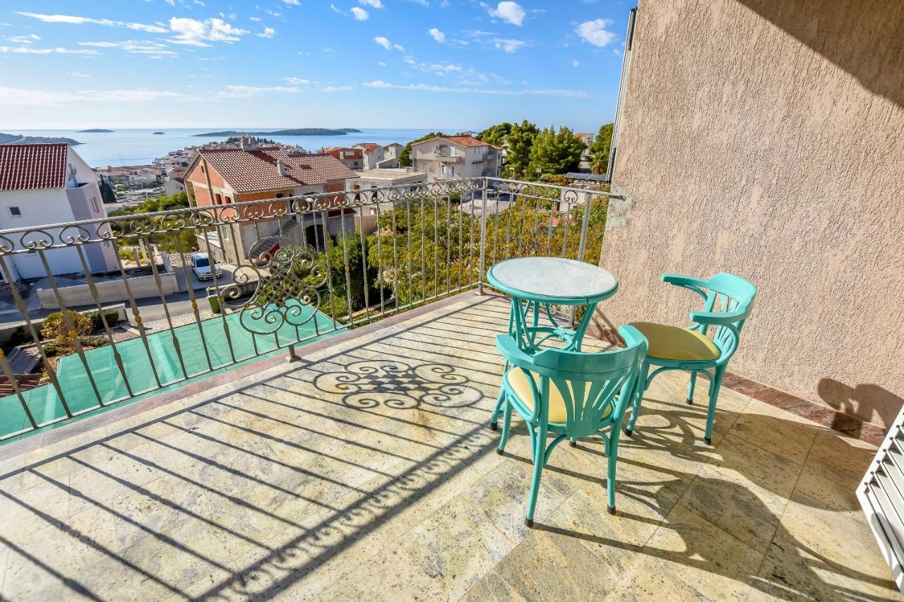 Apartments Dajana Primošten Buitenkant foto